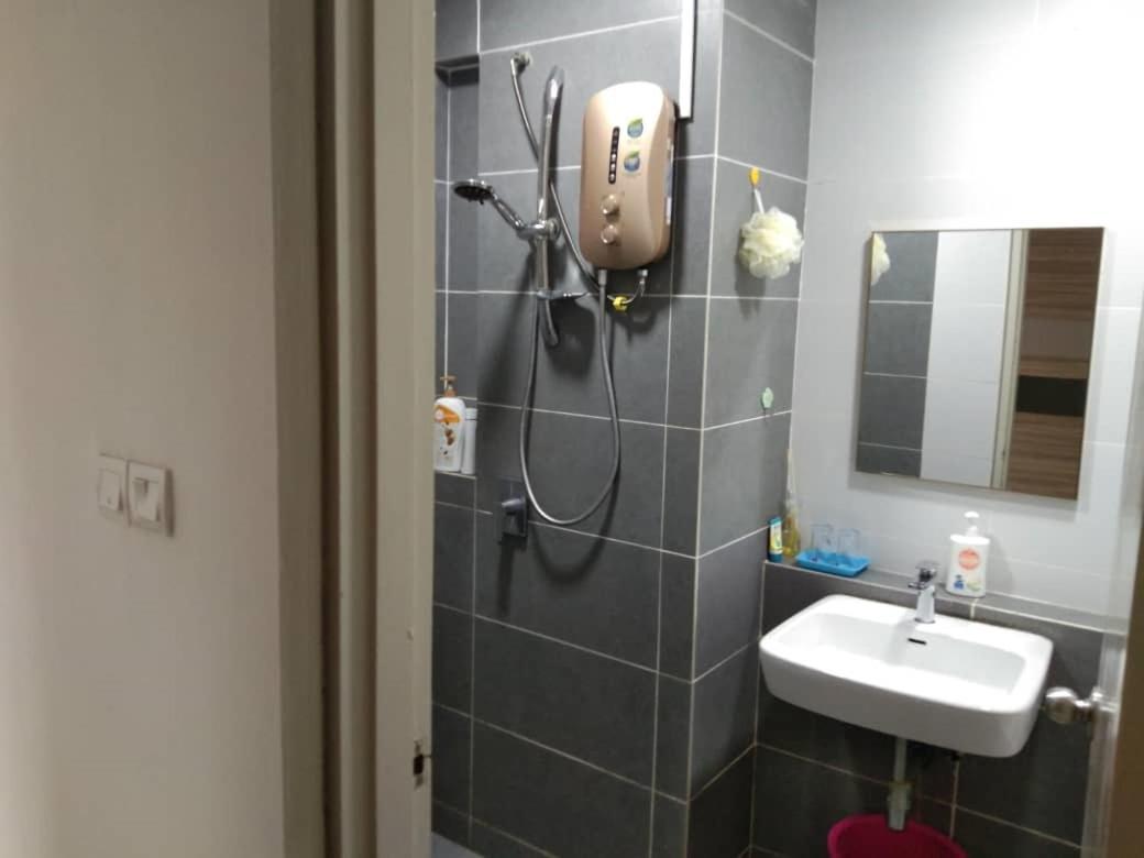 Pintarman Family Suites @ Miri Times Square Εξωτερικό φωτογραφία